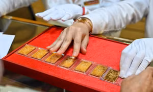 Giá vàng miếng SJC chỉ cao hơn thế giới 1 triệu đồng