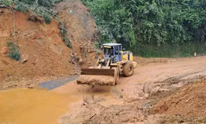  Đông Bắc Bộ có mây, mưa rào và dông rải rác, cục bộ có nơi mưa to đến rất to