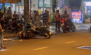 Tai nạn xe máy nghiêm trọng trong đêm, một phụ nữ tử vong