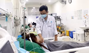 8 nhân viên ngân hàng nhập viện nghi ngộ độc khí CO