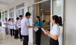 Hơn 17 nghìn thí sinh Quảng Ninh bước vào Kỳ thi tuyển sinh lớp 10 THPT 