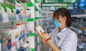 Quỹ bảo hiểm y tế không thanh toán thuốc được doanh nghiệp hỗ trợ miễn phí 