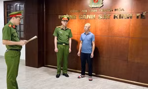 Khởi tố giám đốc doanh nghiệp sản xuất, buôn bán thực phẩm giả