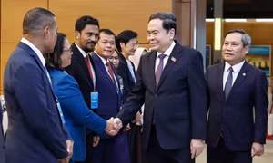 Chủ tịch Quốc hội Trần Thanh Mẫn tiếp lãnh đạo các thành phố ASEAN
