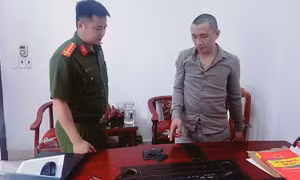 Thanh Hóa: Bắt 2 đối tượng tàng trữ gần 5.000 viên ma túy