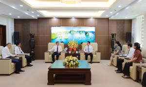 Phó Chủ tịch Thường trực HĐND tỉnh tiếp xã giao Đoàn đại biểu Nhân đại Khu tự trị Tây Tạng (Trung Quốc)
