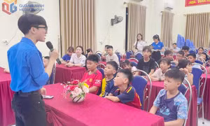 Sôi nổi hoạt động sinh hoạt tiếng Anh cộng đồng