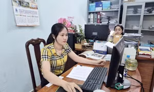 Chính phủ yêu cầu giải quyết chế độ cho người không chuyên trách cấp xã trước 30.6