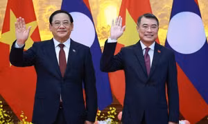 Thủ tướng Lê Minh Hưng hội đàm với Thủ tướng Lào Sonexay Siphandone