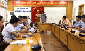 Đánh giá kết quả kiểm tra, xử lý tàu cá neo đậu sai quy định ven bờ vịnh Hạ Long