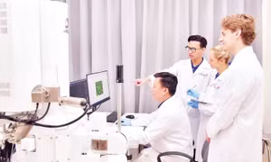 Hợp tác quốc tế, tiến tới làm chủ công nghệ
