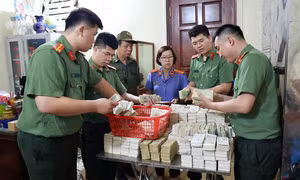 Khởi tố 3 người 'bỏ túi' hàng tỉ đồng tiền công đức của đền Kỳ Cùng ở Lạng Sơn