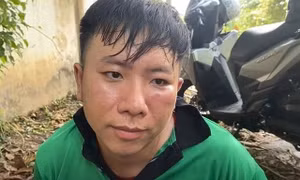 Bắt đối tượng dùng dao đâm tài xế xe ôm công nghệ để cướp xe máy ở TPHCM