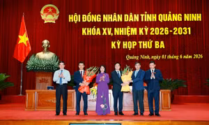 Đồng chí Nguyễn Hồng Dương được bầu giữ chức Phó Chủ tịch HĐND tỉnh