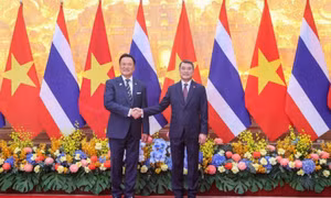 Thủ tướng Lê Minh Hưng chủ trì lễ đón chính thức Thủ tướng Thái Lan