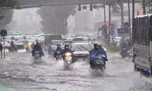 Thời tiết ngày 8/6: Miền bắc ngày nắng nóng, chiều tối đón không khí lạnh gây mưa lớn, trời chuyển mát