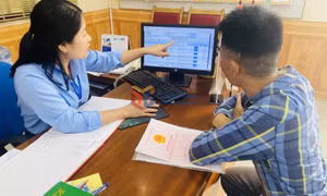 Xây dựng nền công vụ chuyên nghiệp, trách nhiệm, phục vụ