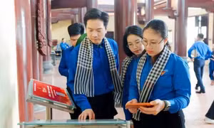 Thế hệ trẻ gìn giữ và phát huy truyền thống cách mạng