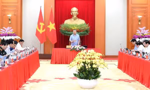 Chuyển mạnh từ “quản lý giáo dục” sang “quản trị phát triển giáo dục”