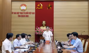 Giao ban Ban Thường trực Ủy ban MTTQ tỉnh 