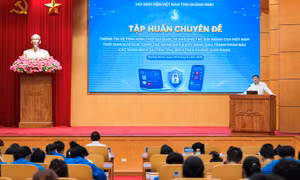 Tập huấn kỹ năng, nghiệp vụ cho cán bộ đoàn, hội chủ chốt, nhóm sinh viên nòng cốt 