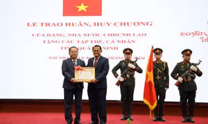 Quảng Ninh đón nhận Huân chương Lao động hạng Nhất của nước CHDCND Lào