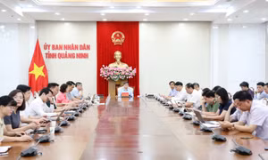 Khơi dậy sức mạnh thi đua, quyết tâm thực hiện mục tiêu tăng trưởng bền vững “2 con số”