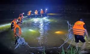 Tìm thấy thi thể 2 cháu bé sau nhiều giờ mất tích ở Lào Cai 