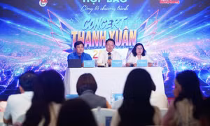 Concert Thanh xuân đón 2 vạn khán giả, Hòa Minzy, Quang Hùng MasterD, Đông Hùng đổ bộ