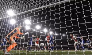 Arsenal vào tứ kết Cup Liên đoàn