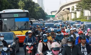 Thu đến 60.000 đồng/lượt xe vào nội đô Hà Nội: Tính toán chưa thuyết phục