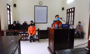 Bình Liêu: Xét xử 12 đối tượng tổ chức đánh bạc trong mùa dịch