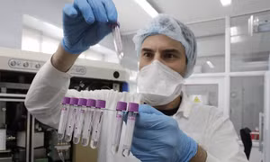 Nga phát triển vaccine có thể chống lại một số loại virus khác nhau