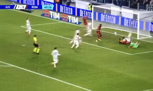 Trọng tài ngăn bàn thắng của Roma trước Juventus