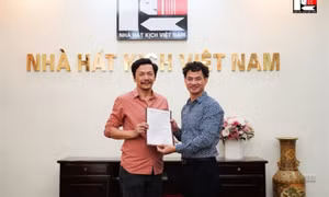 NSND Trung Anh chia tay Nhà hát Kịch Việt Nam