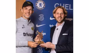 Thomas Tuchel được vinh danh là “Huấn luyện viên của năm"