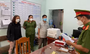 Bắt tạm giam nguyên Kế toán trưởng tham ô tài sản
