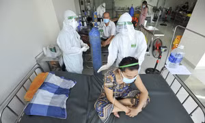 Những “bông hoa” ngành Y giữa mùa dịch