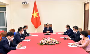 Thủ tướng điện đàm với Đặc phái viên của Tổng thống Hoa Kỳ về biến đổi khí hậu