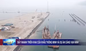 Đẩy nhanh triển khai cửa khẩu thông minh và dự án cảng Vạn Ninh