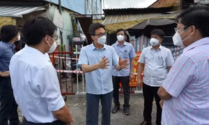 Phó Thủ tướng Vũ Đức Đam lưu ý một số điểm trong thực hiện chỉ đạo về phòng, chống dịch COVID-19