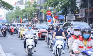 Chống dịch nửa vời, Hà Nội sẽ giãn cách đến bao giờ?