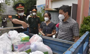 Phải thăm khám thường xuyên cho F0 điều trị tại nhà
