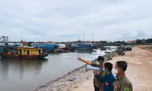 Kiểm soát chặt các cảng, bến thủy nội địa khu vực miền Tây tỉnh Quảng Ninh