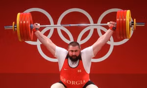 Olympic Tokyo 2020: Vận động viên Talakhadze phá kỷ lục cử tạ thế giới