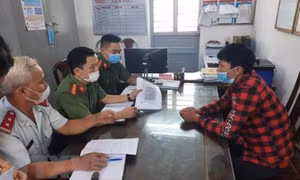 Hai tài khoản Facebook bị xử phạt vì chia sẻ tin về 'bác sỹ Khoa'