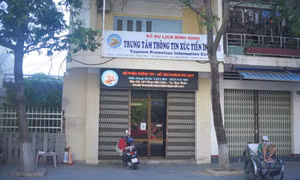 Đình chỉ Giám đốc Trung tâm Thông tin xúc tiến du lịch Bình Định