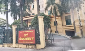 Phó giám đốc Sở KH-ĐT Thái Nguyên bị tố sàm sỡ nhân viên tại phòng riêng