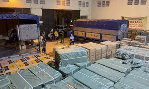 Tạm giữ kho hàng hơn 50 tấn của ông chủ Trung Quốc tại Bắc Ninh