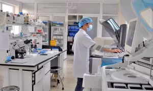 Bổ sung hơn 5.100 tỷ đồng mua vật tư, trang thiết bị, thuốc phục vụ phòng, chống dịch COVID-19